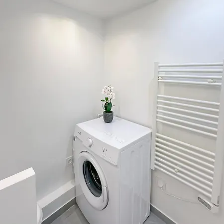 Authentic Flat Near Luxembourg Garden 아파트 *