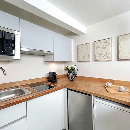 Authentic Flat Near Luxembourg Garden Apartman *