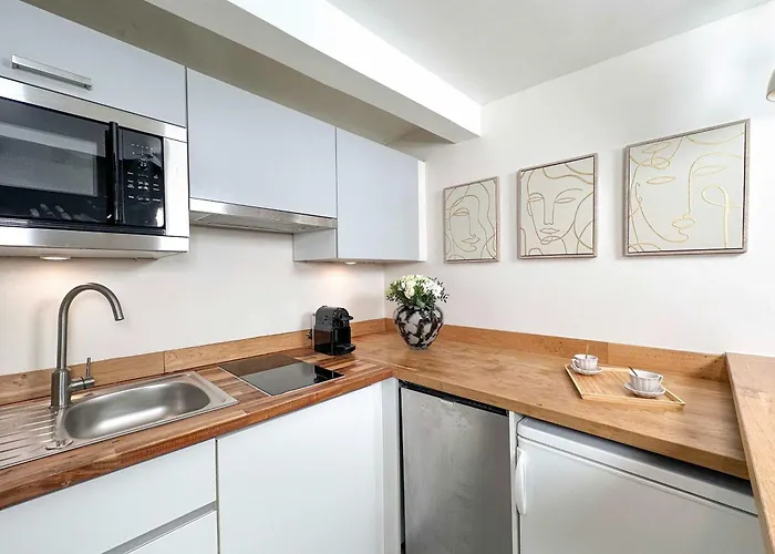 Charming With Elevator Access Near Luxembourg Gardens Appartement *